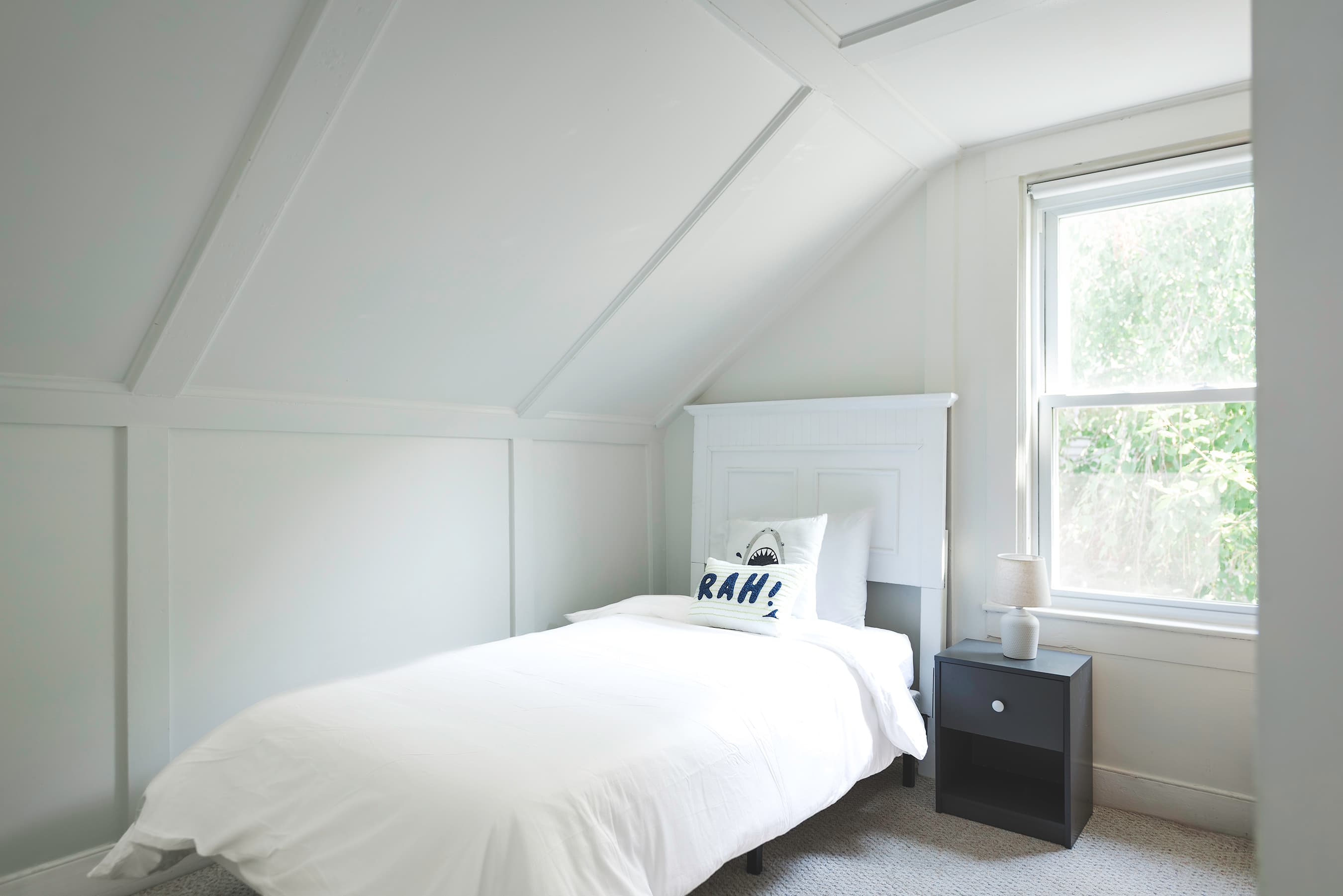 Bedroom 3: 1 Twin