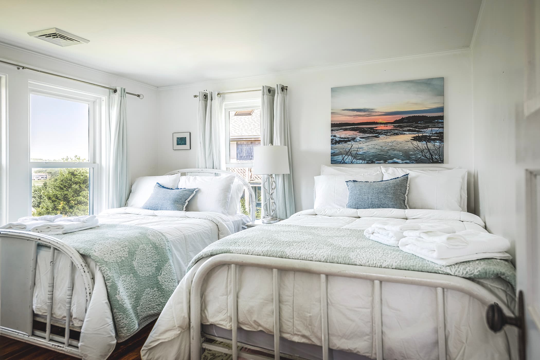 Bedroom 4: 2 Doubles