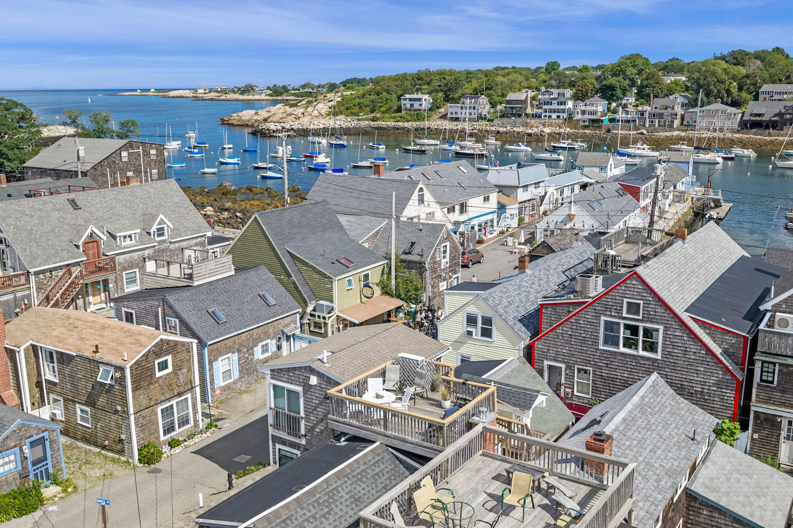 Stay at Bearskin Neck